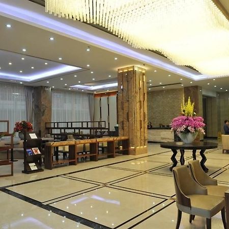 Ehrenburg Hotel ฝอซาน ภายนอก รูปภาพ