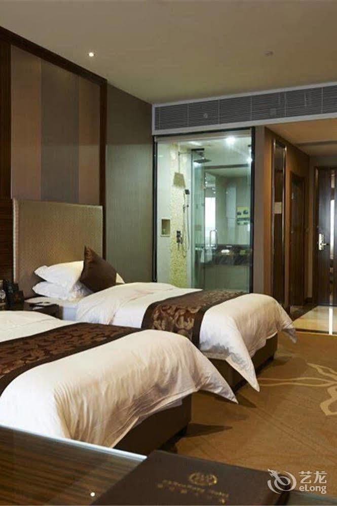 Ehrenburg Hotel ฝอซาน ภายนอก รูปภาพ